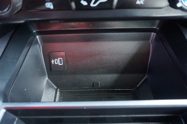 Used 2025 Oxford White Ford XLT image 32