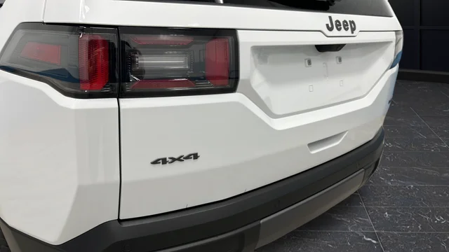 New 2026 Bright White Clearcoat Jeep Laredo image 35