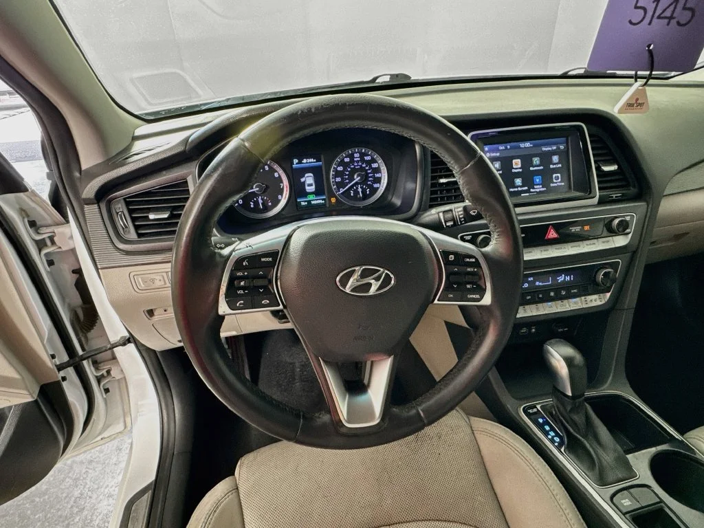 Used 2018 White Hyundai Limited image 11
