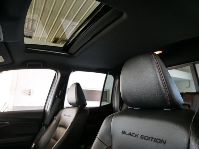 Used 2022 Gray Honda Black Edition image 16