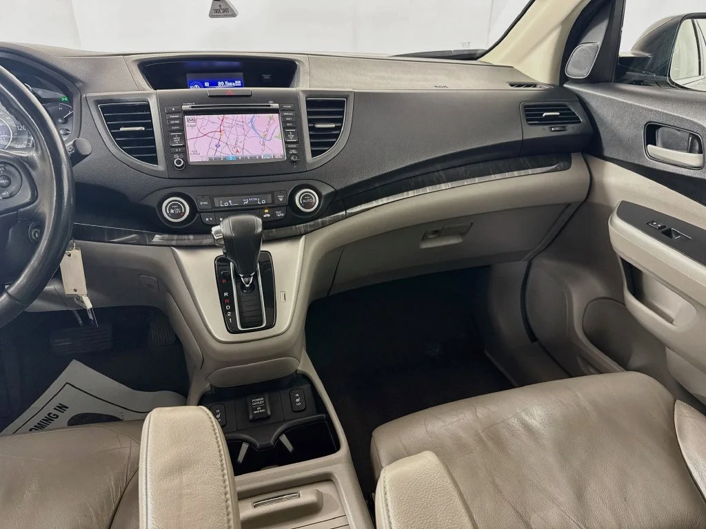 Used 2013 Gray Honda EX-L image 29