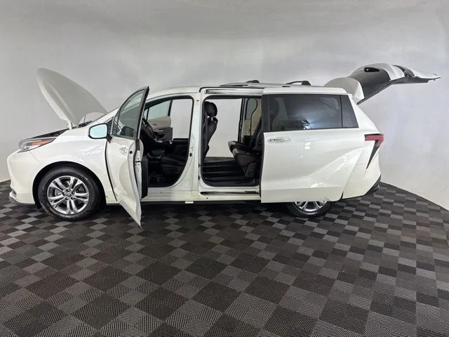 Used 2021 White Toyota Platinum image 11