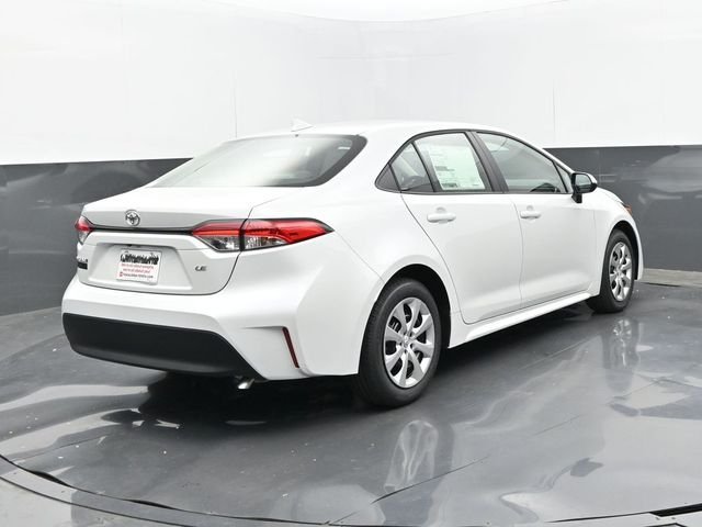 Used 2025 Wind Chill Pearl Toyota LE image 19