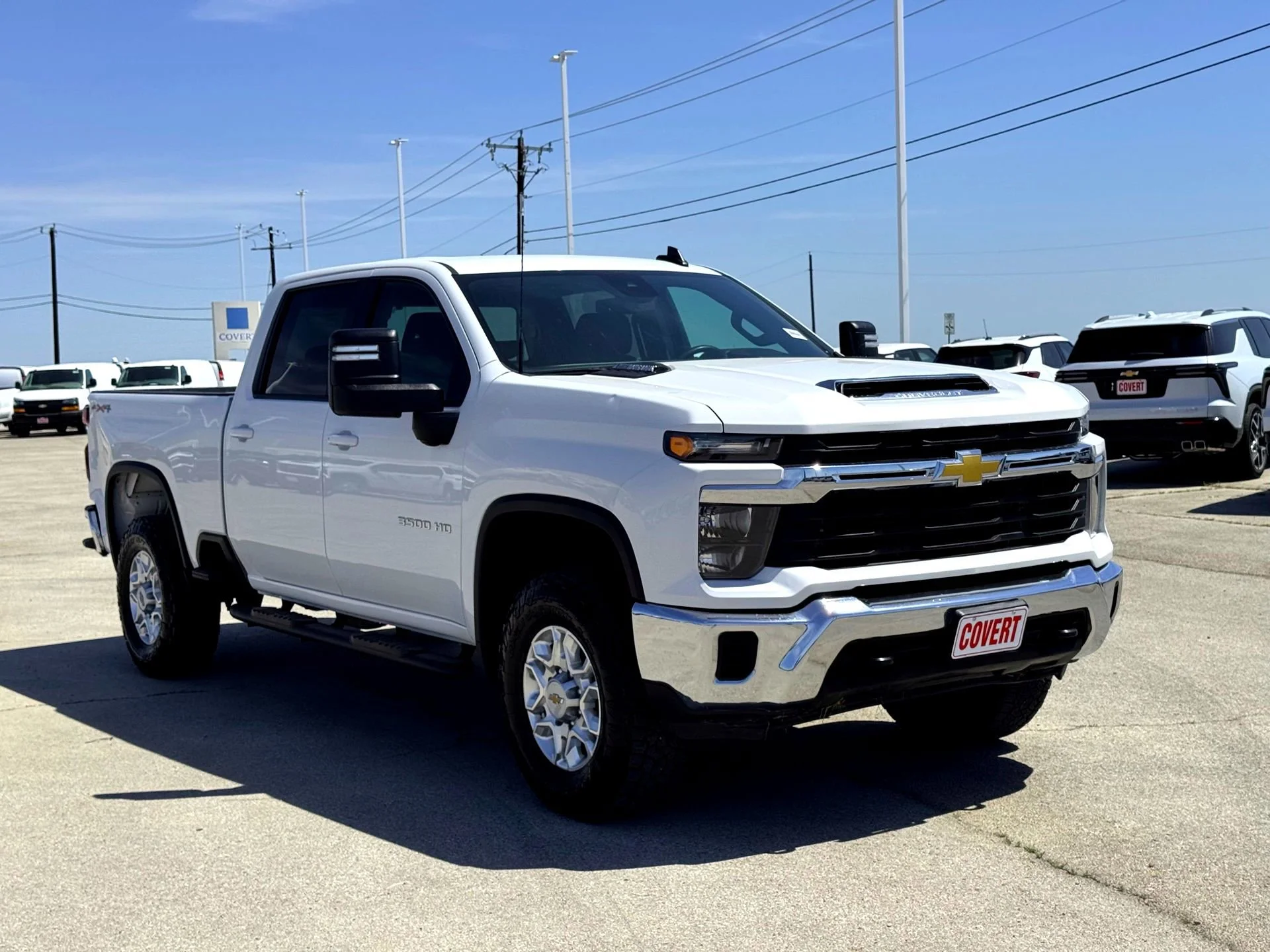 Used 2024 Summit White Chevrolet LT image 5