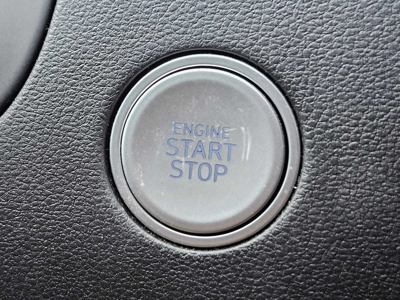 Used 2023 Amazon Gray Hyundai Limited image 15