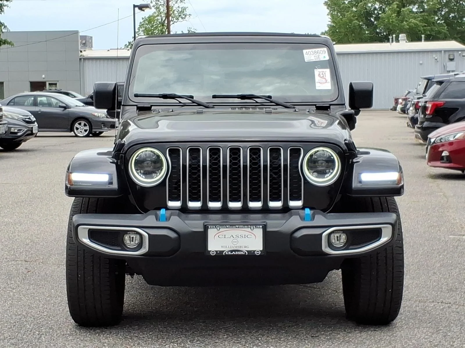 Used 2023 Black Clearcoat Jeep Sahara image 2