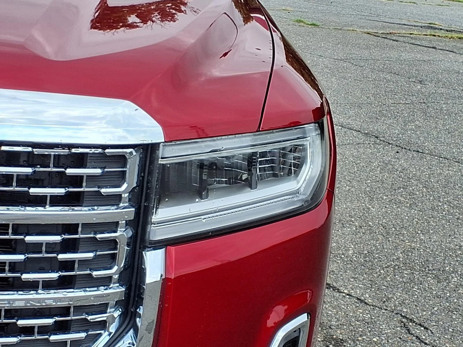 Used 2023 Volcanic Red Tintcoat GMC Denali image 16
