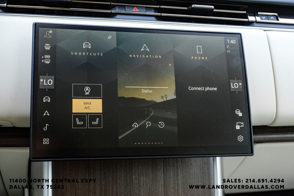 New 2027 Fuji White Land Rover SE image 24