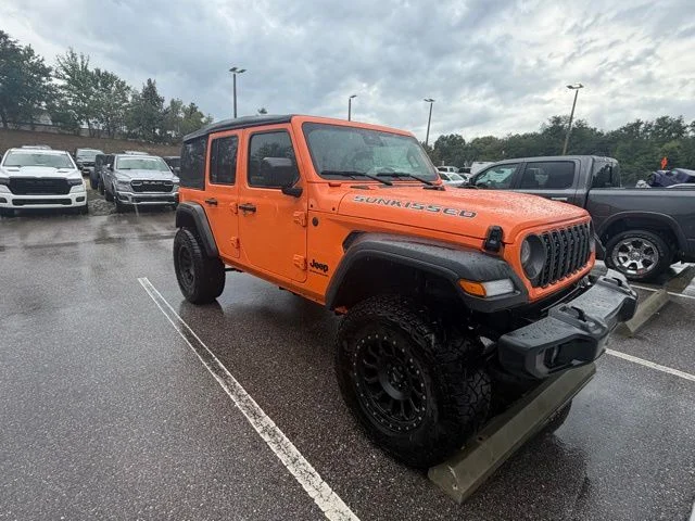 2025 Jeep Wrangler Sport S's photo