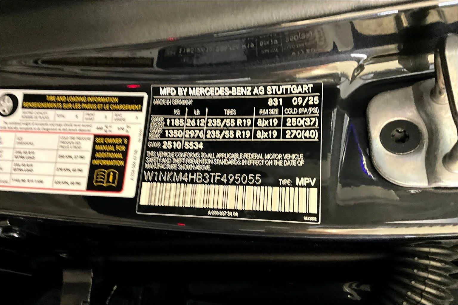 New 2026 Graphite Grey Metallic Mercedes-Benz GLC 300 image 12