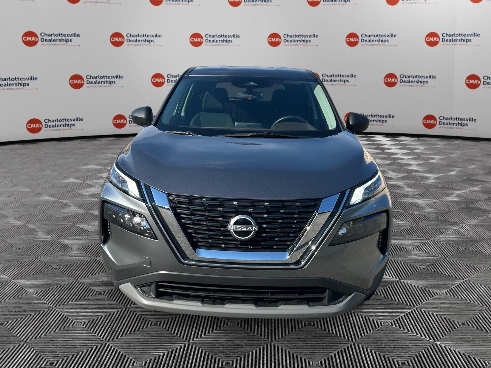 Used 2023 Gun Metallic Nissan S image 8
