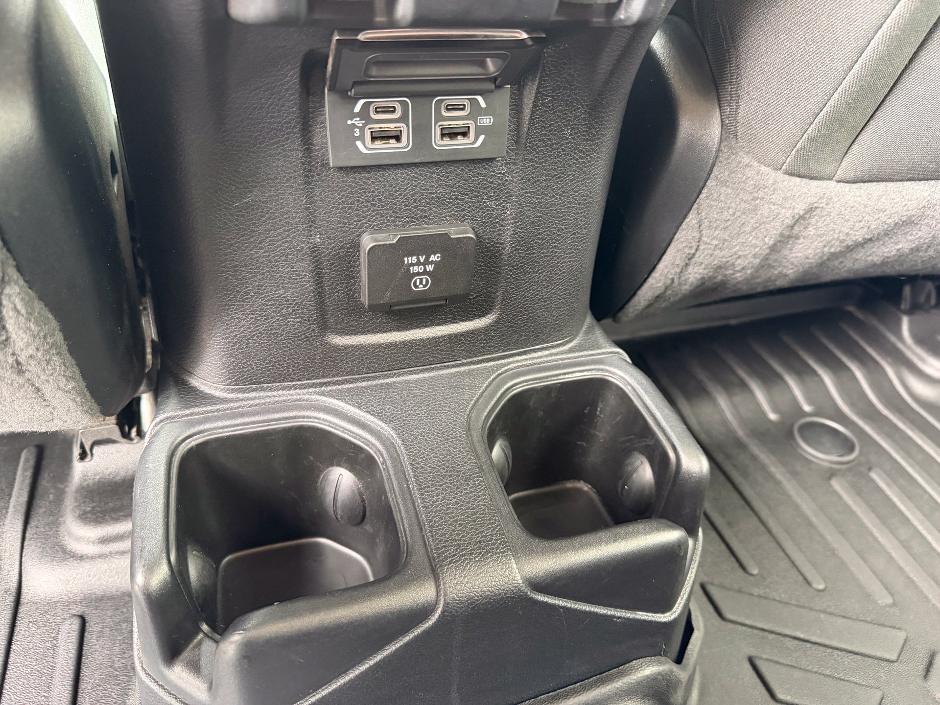 Used 2020 White Jeep Unlimited Sahara image 35