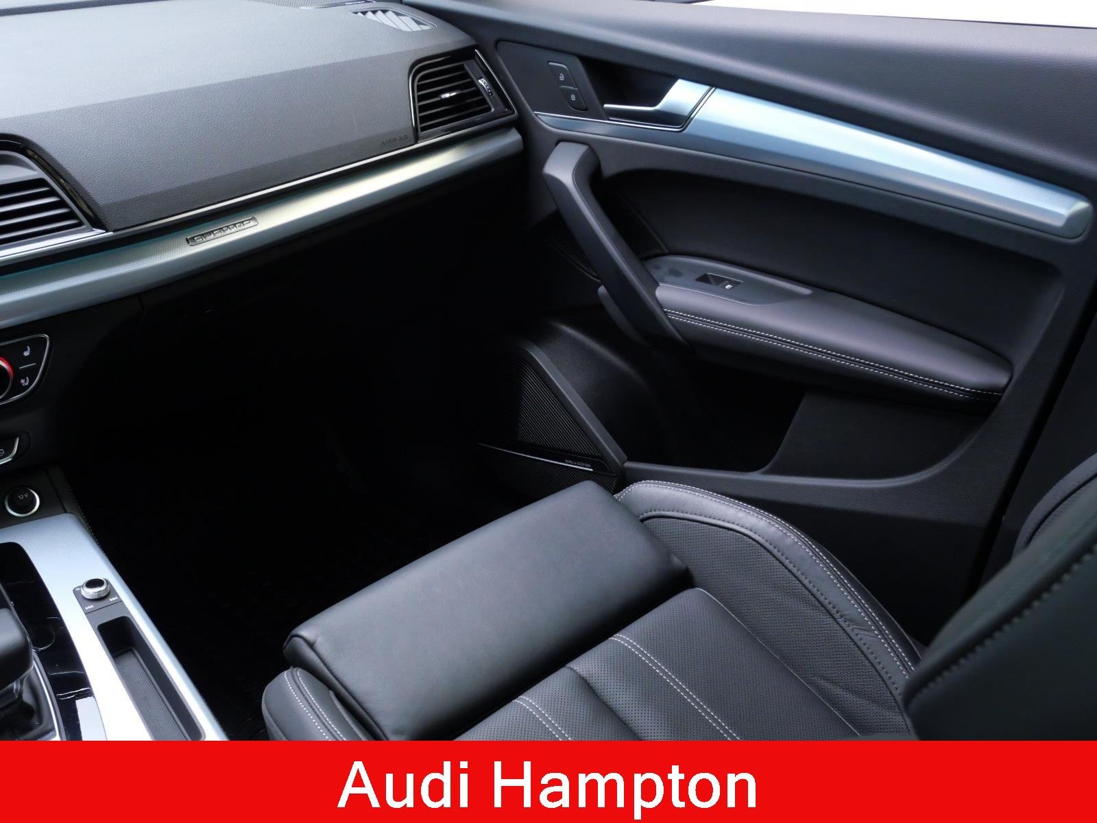 Used 2025 Navarra Blue Metallic Audi S line Premium Plus image 27