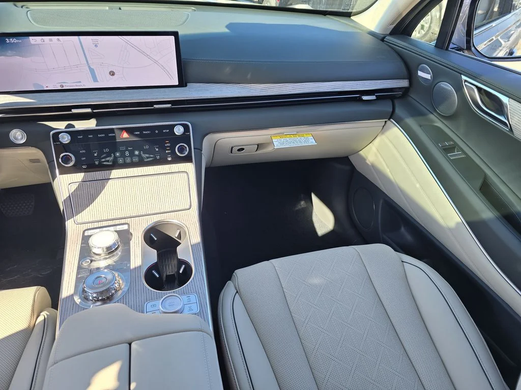 New 2027 White Genesis 2.5T Advanced image 8