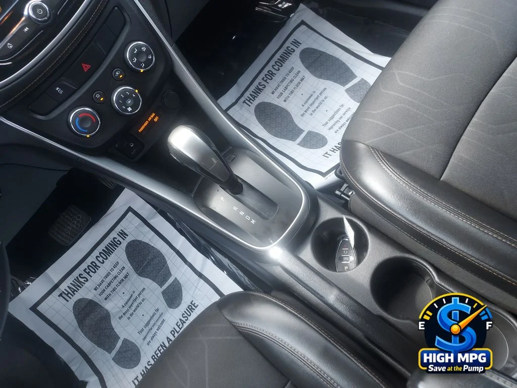Used 2018 Gray Chevrolet LT image 15