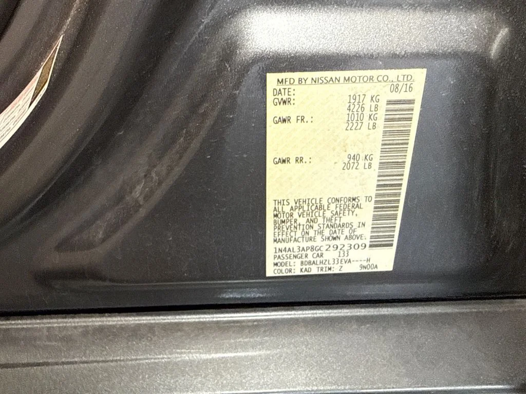 Used 2016 Gray Nissan 2.5 SR image 22