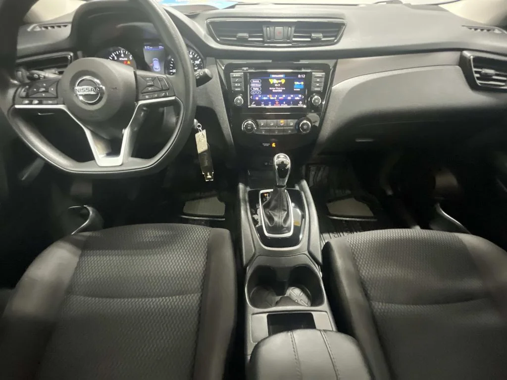 Used 2020 Brilliant Silver Metallic Nissan SLT FWD 1 Owner image 14