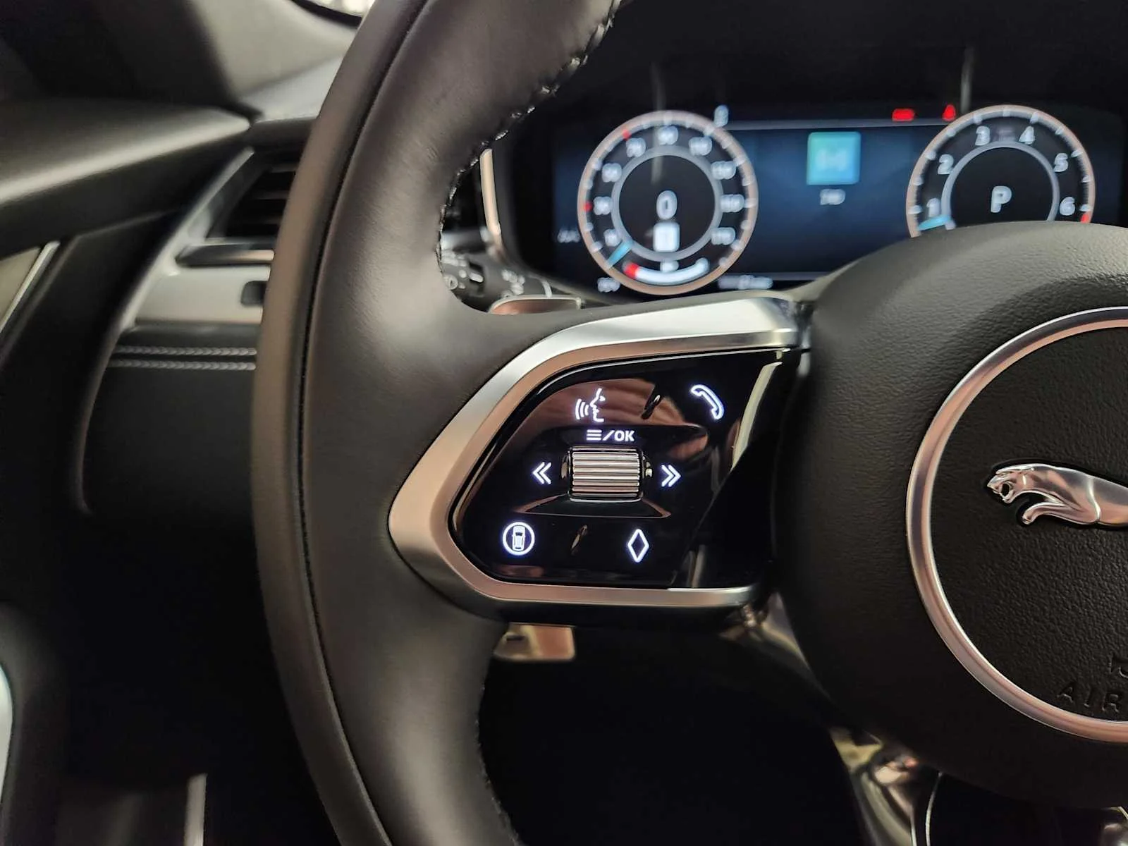 New 2026 Santorini Black Metallic Jaguar R-Dynamic S image 44