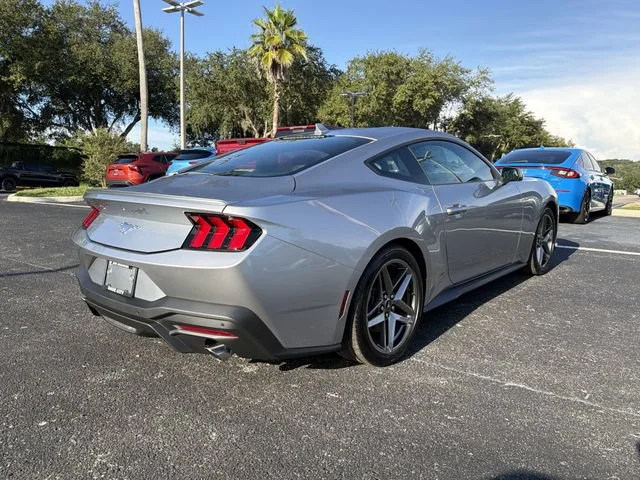 Used 2025 Silver Ford EcoBoost Premium Fastback image 4