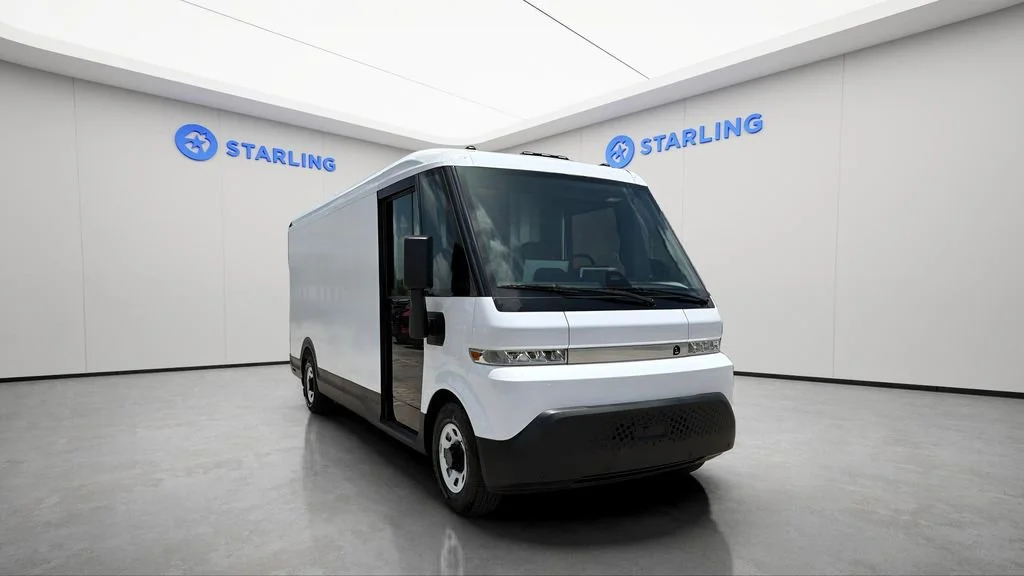 Used 2024 Oyster White BrightDrop EJY image 15
