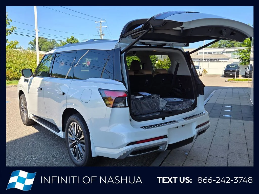New 2027 RADIANT WHITE INFINITI Luxe 4WD image 19