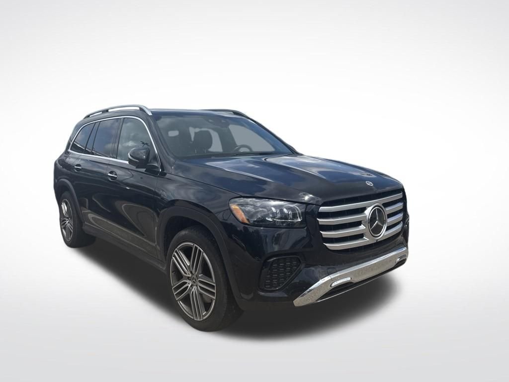 Used 2025  Mercedes-Benz GLS 450 image 2