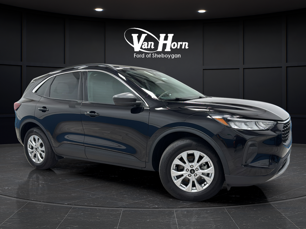 Used 2024 Agate Black Metallic Ford Active image 1