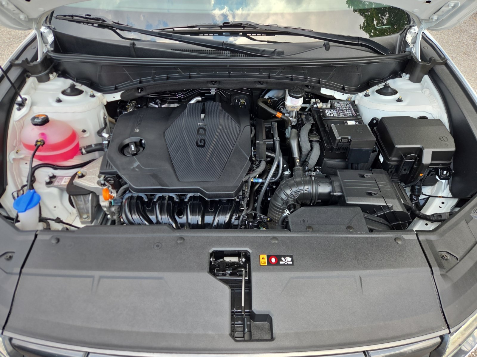 Used 2024 White Pearl Hyundai SEL image 31