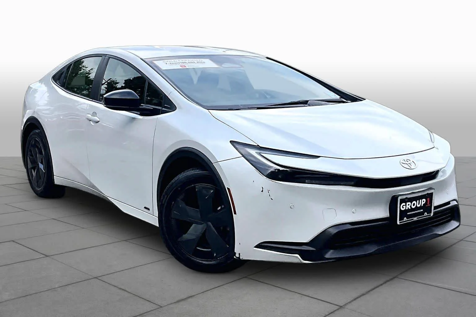 Used 2024 Wind Chill Pearl Toyota LE image 3