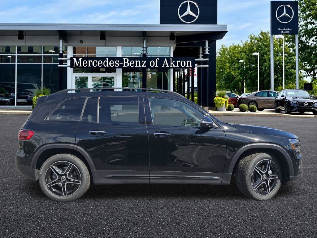 New 2026 Night Black Mercedes-Benz GLB 250 image 8