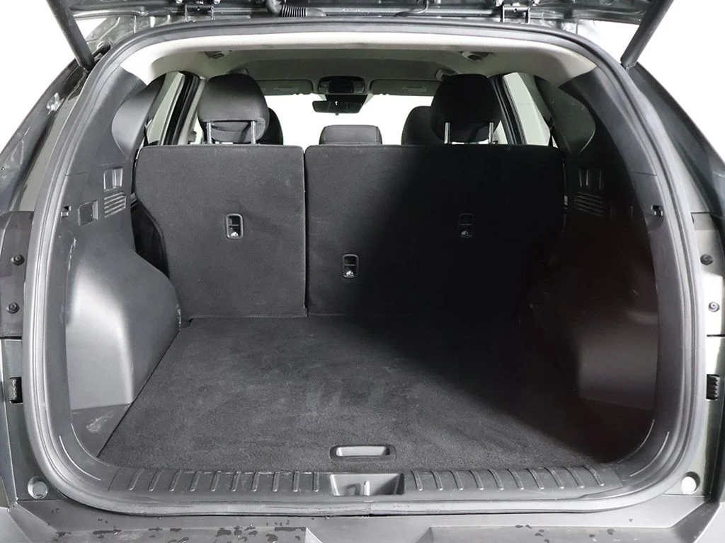 Used 2023 Gray Hyundai SEL image 19