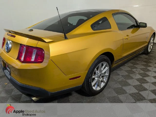Used 2010 Gold Ford V6 image 5