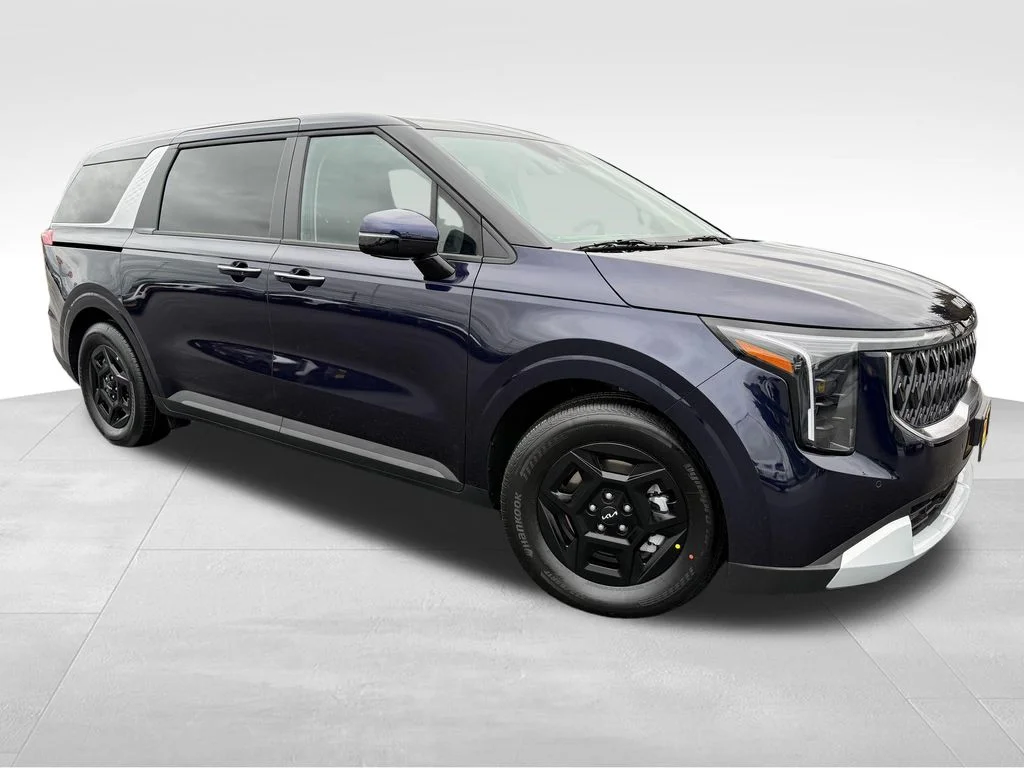 2026 Kia Sedona LXS's photo
