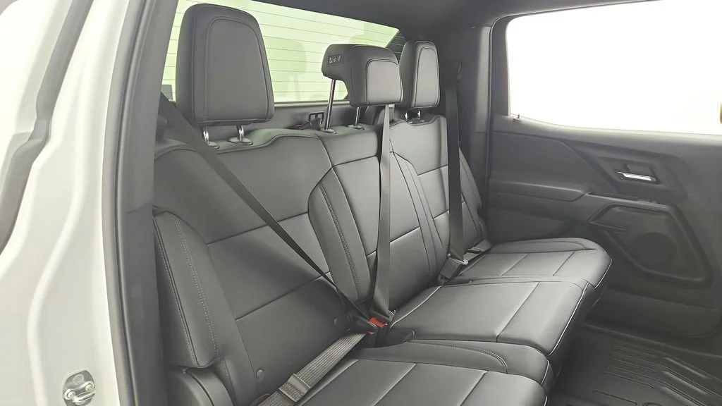 New 2024 Summit White Chevrolet Work Truck image 33