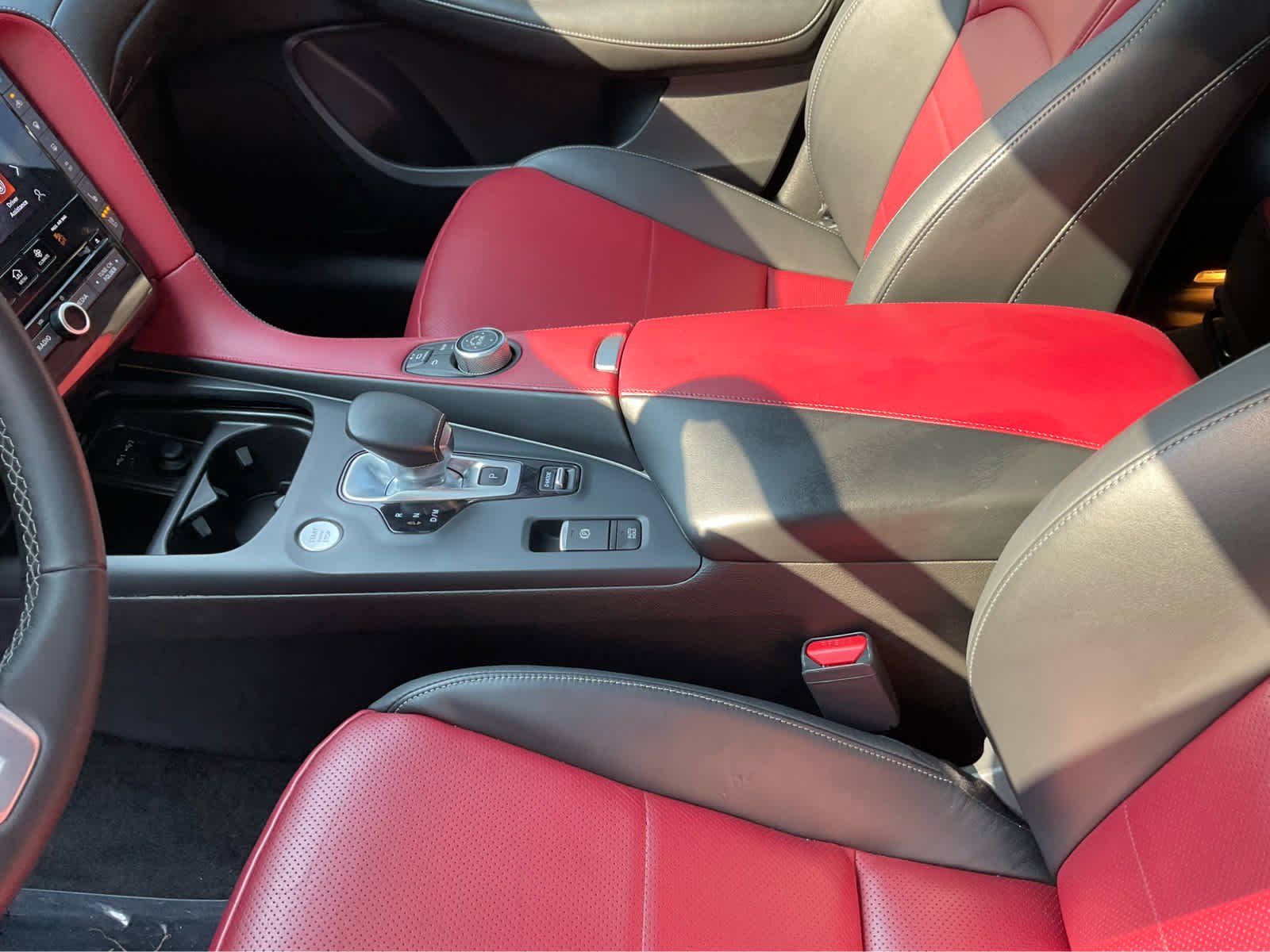 Used 2023 Dynamic Sunstone Red INFINITI SENSORY image 22