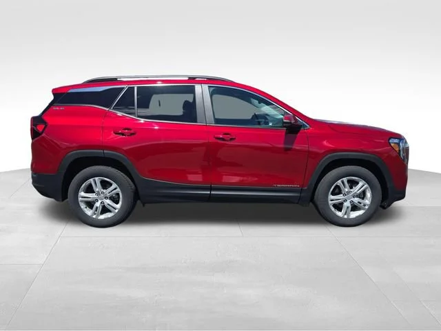 Used 2024 Volcanic Red Tintcoat GMC SLE image 6