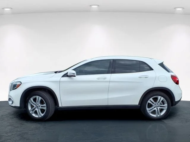 Used 2020 White Mercedes-Benz GLA 250 image 11