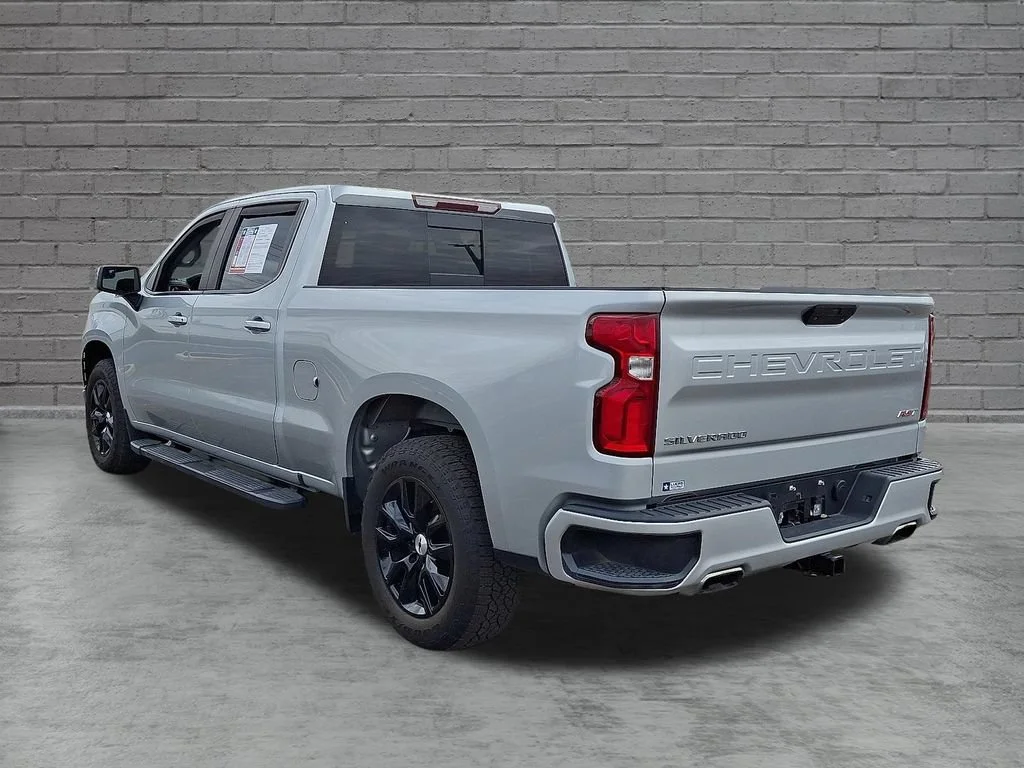 Used 2020 Silver Ice Metallic Chevrolet RST image 8