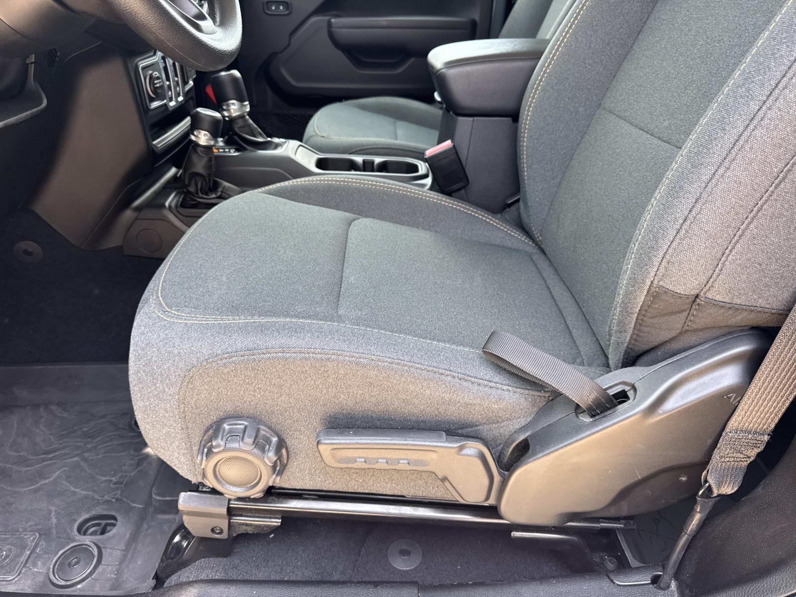 Used 2025 ANVIL CLEARCOAT Jeep Sport image 16