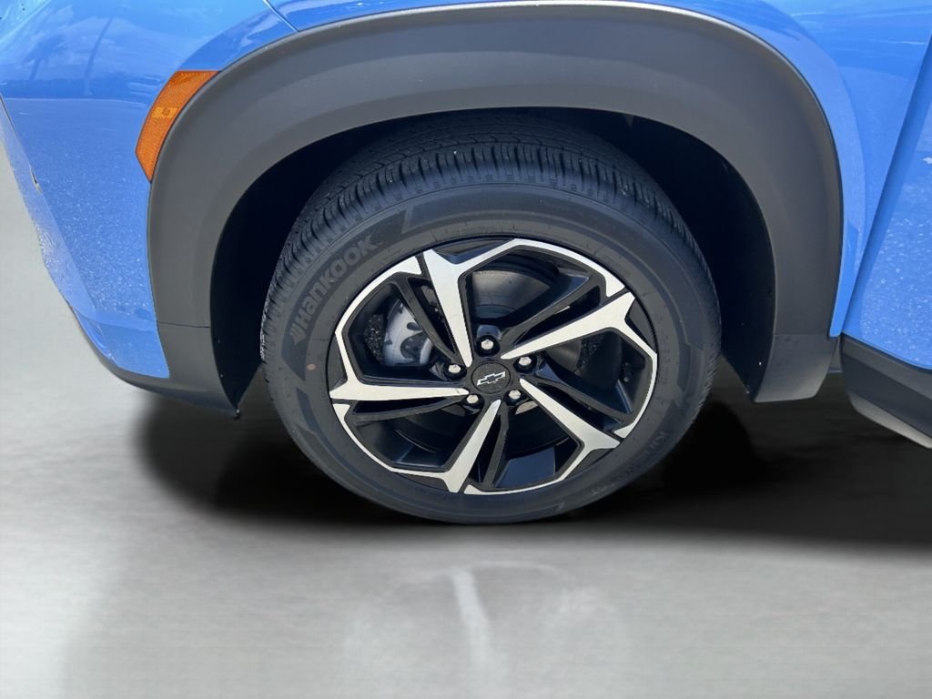 Used 2023 Blue Chevrolet RS image 38