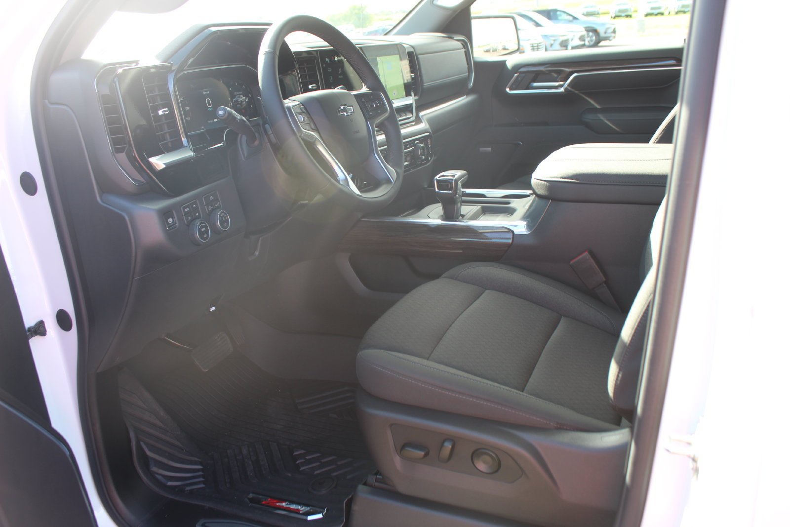 2026 Chevrolet Silverado 1500 LT Trail Boss - Photo 11