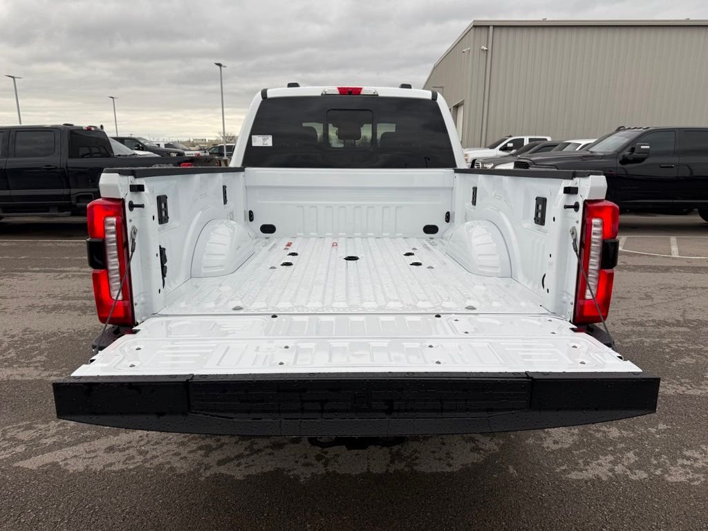 New 2026 Oxford White Ford F-250® Lariat® image 37