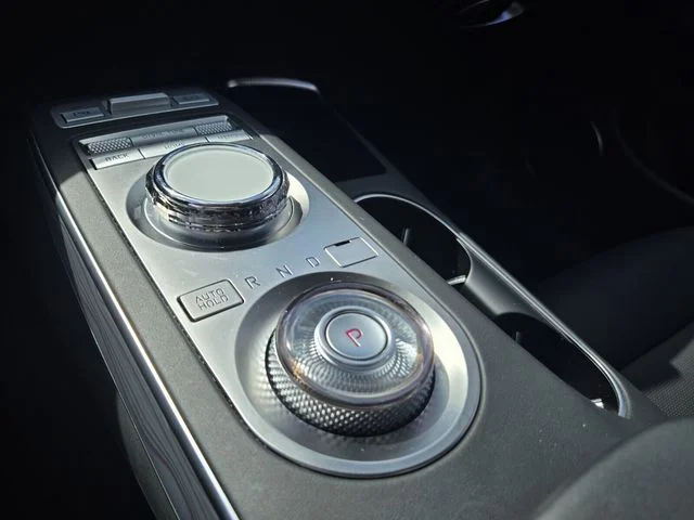 Used 2024 Silver Genesis 2.5T image 22