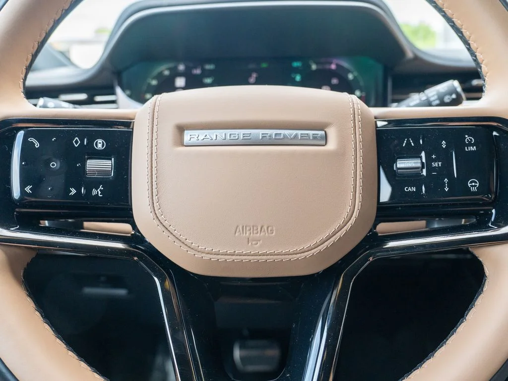 New 2026 Varesine Blue Land Rover Dynamic SE image 14