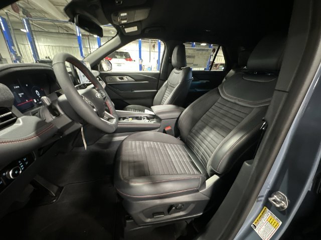 New 2027 Vapor Blue Metallic Ford ST-Line image 17