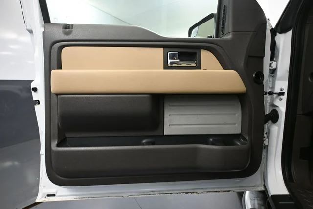 Used 2013 White Ford XLT image 13