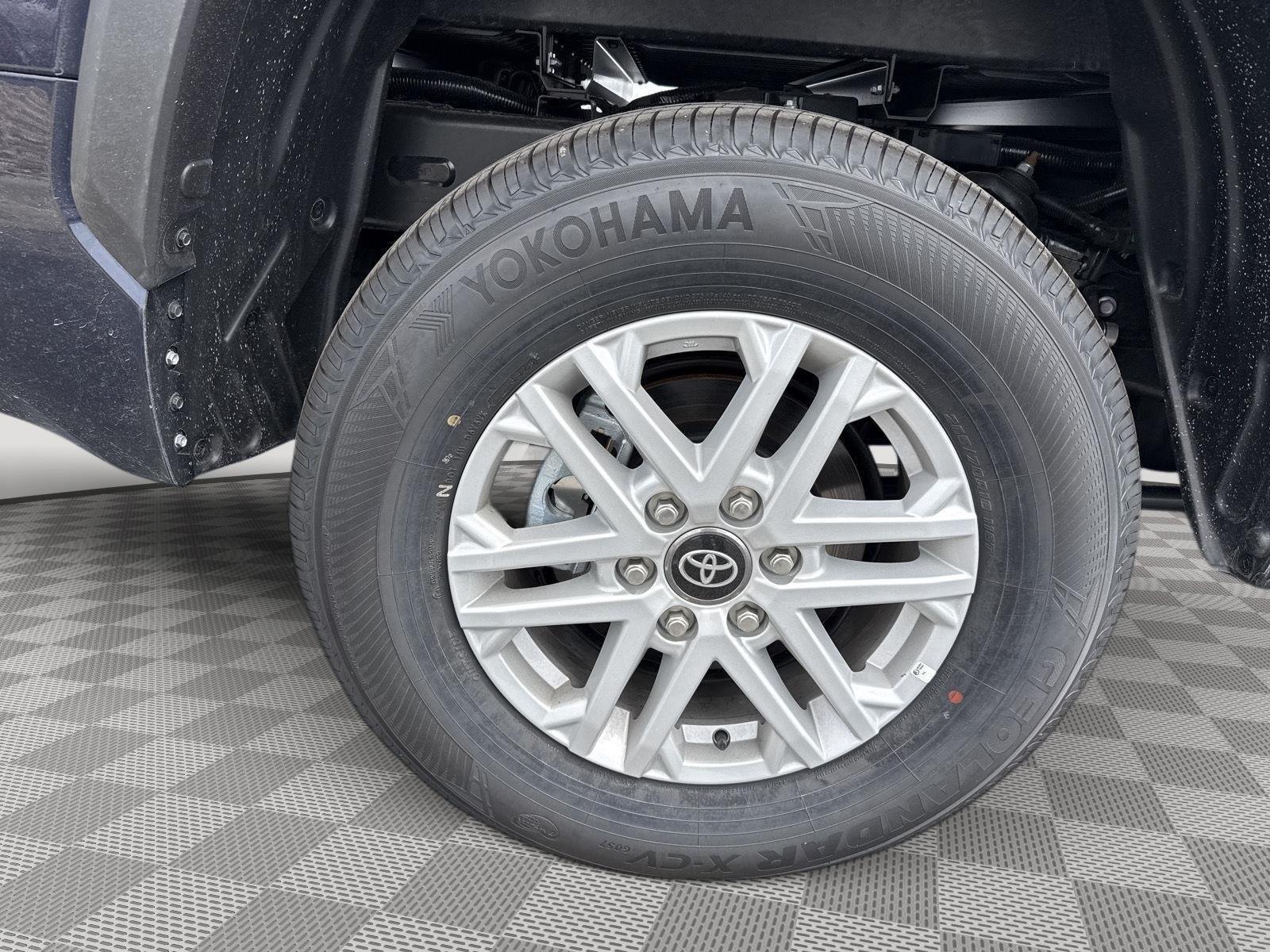2026 Toyota Tundra SR5 - Photo 11