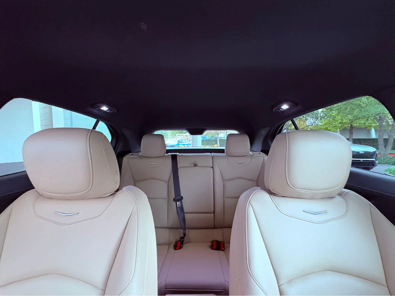 2024 Cadillac XT4 Luxury - Photo 14