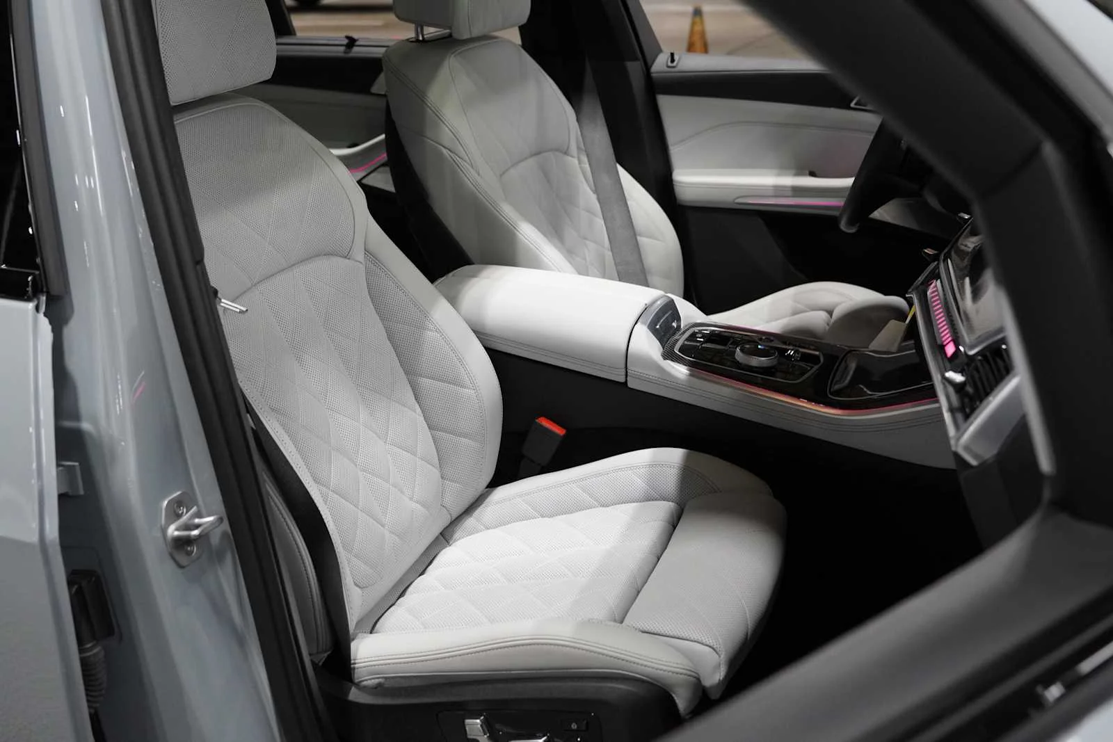 Certified Used 2024 Brooklyn Grey Metallic BMW M60i image 12