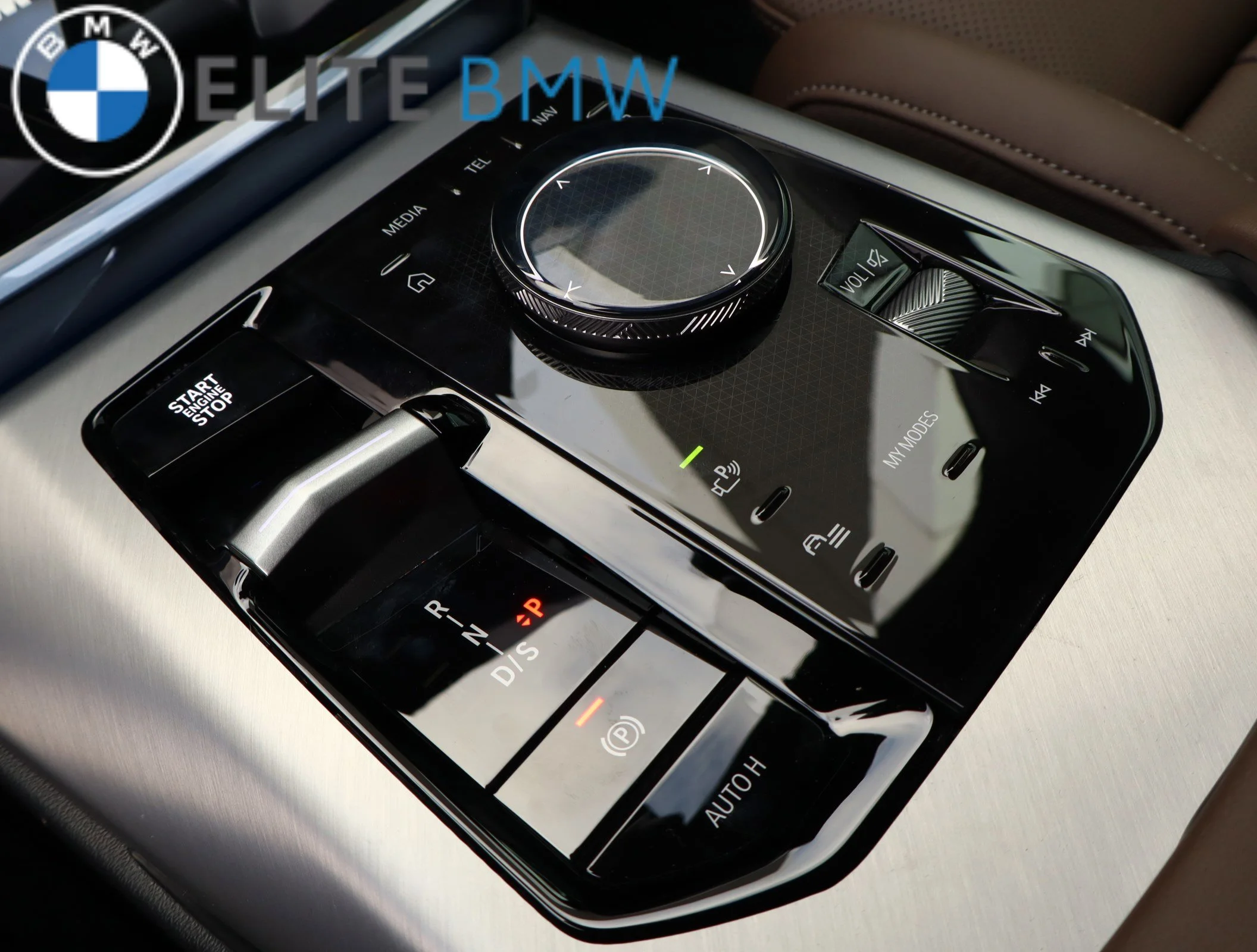 Used 2025 BROOKLYN GREY METALLIC BMW M50 XDRIVE image 22